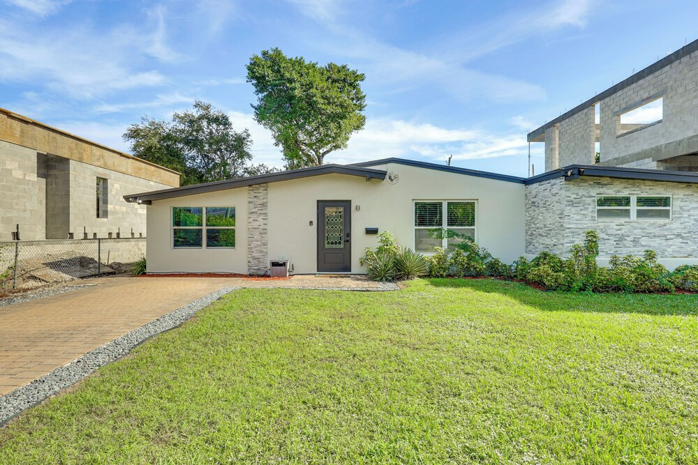 3 Mi to Sea! Family Pool House in Fort Lauderdale