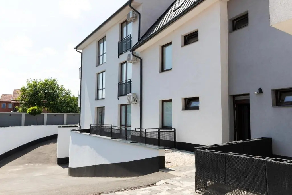 Art Apartments