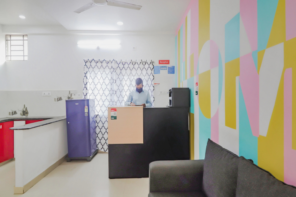 Lobby & Reception