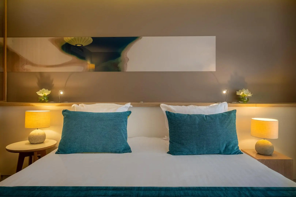 Classic Double room (full double bed)