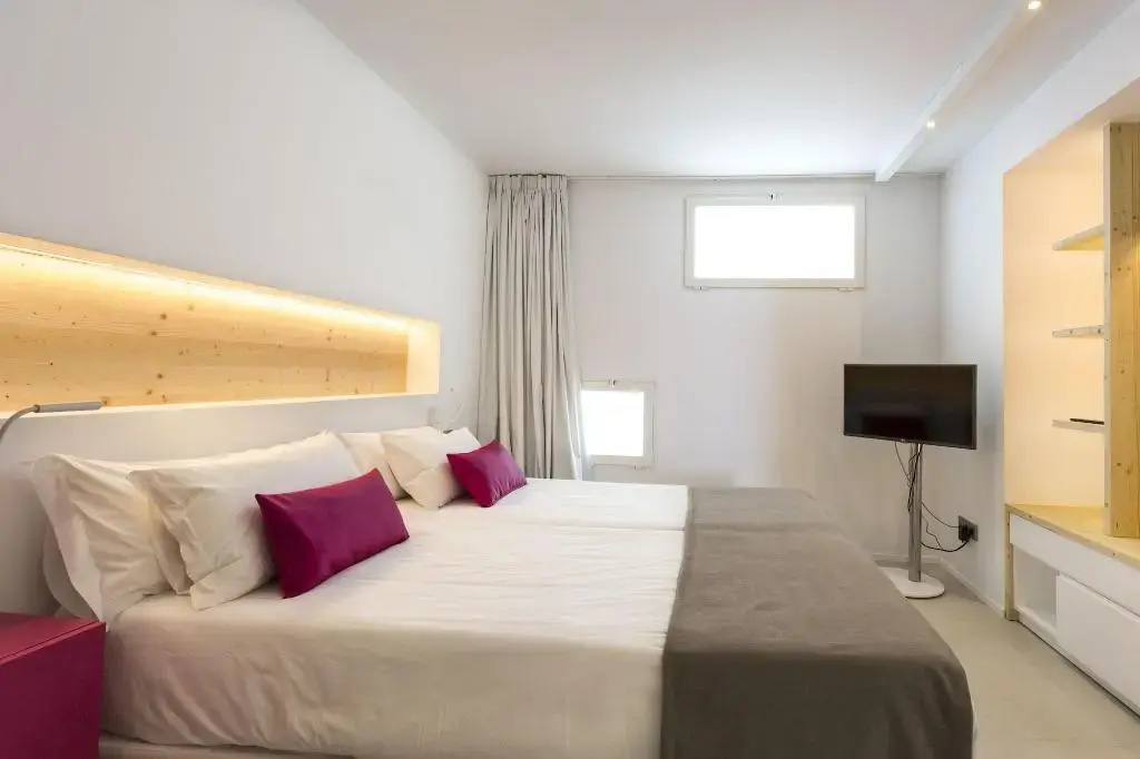 One Ibiza Suites — фото