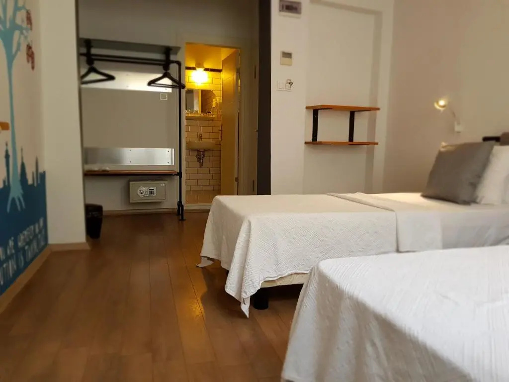 Standard Double room (twin beds)