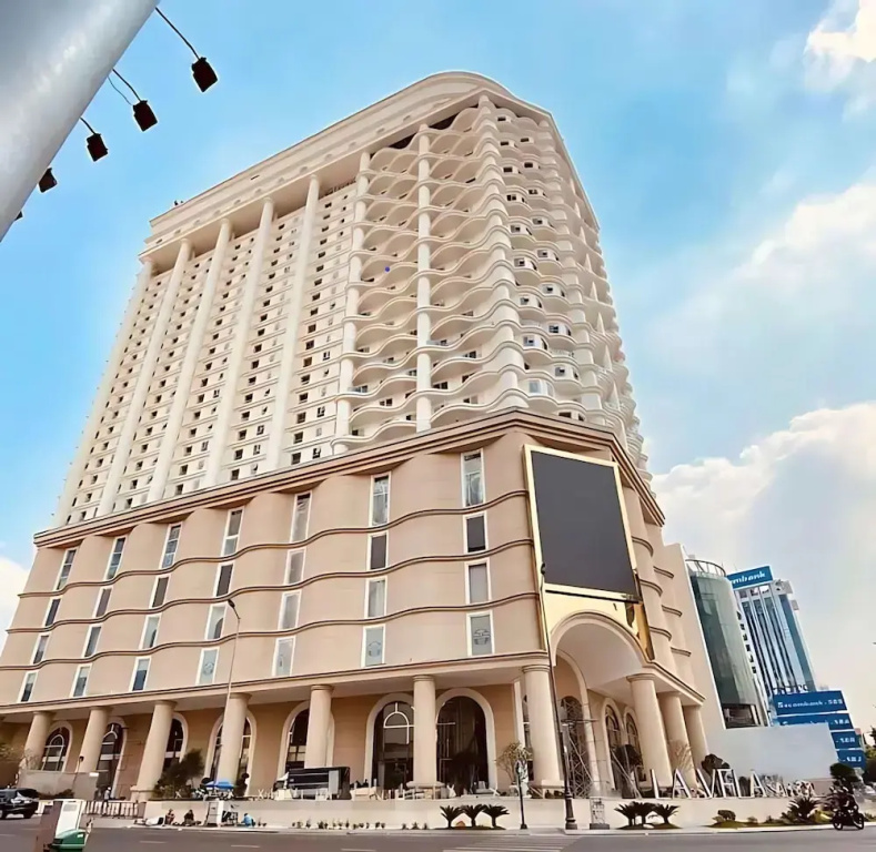 Terra Royal Apartment D3 - 1 2 BR at City Center
