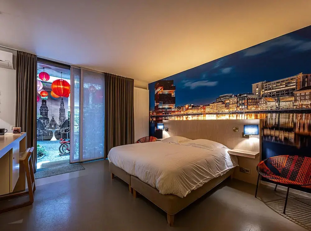 Luxury room