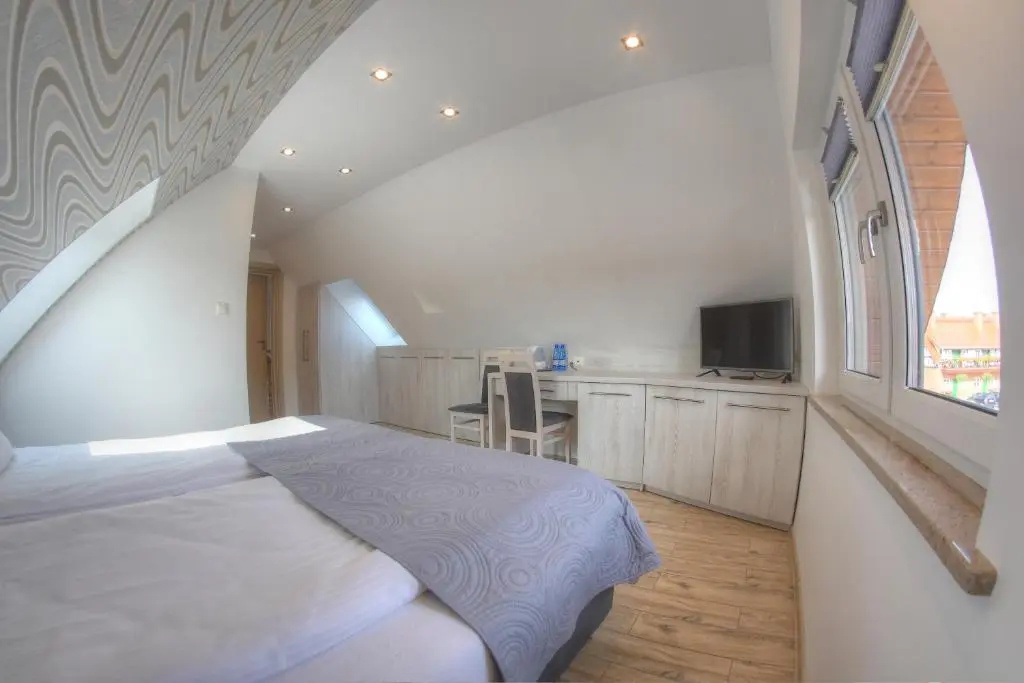 Standard Double Attic room (full double bed)