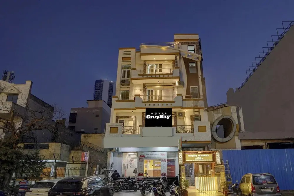 Hotel Greysky Residency New Delhi