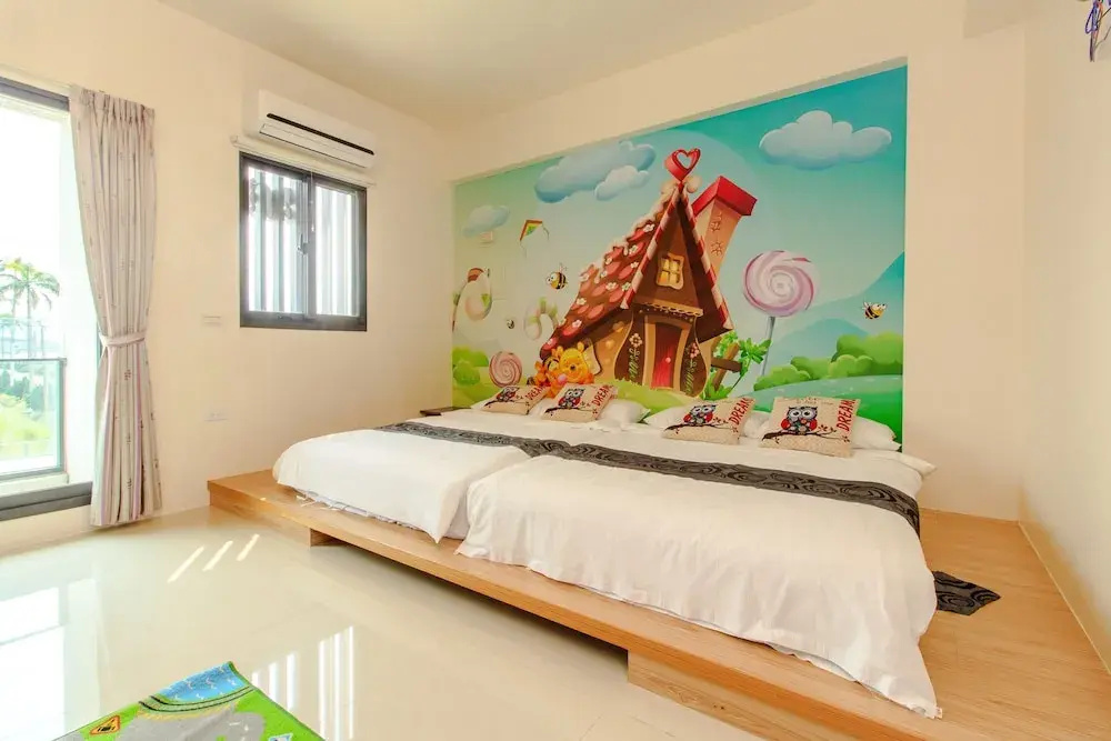 Standard Quadruple Family room with balcony