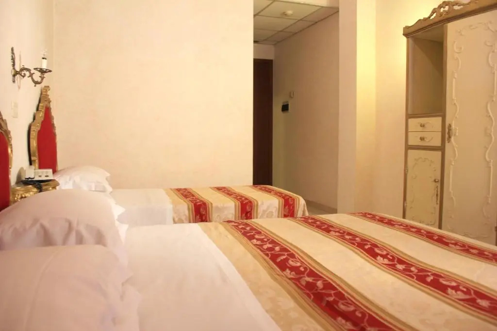 Romulus Hotel - Chambres