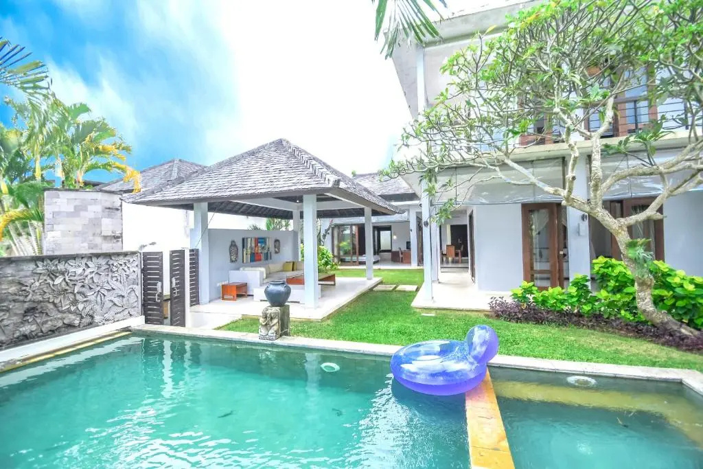 3 Bedrooms Villa