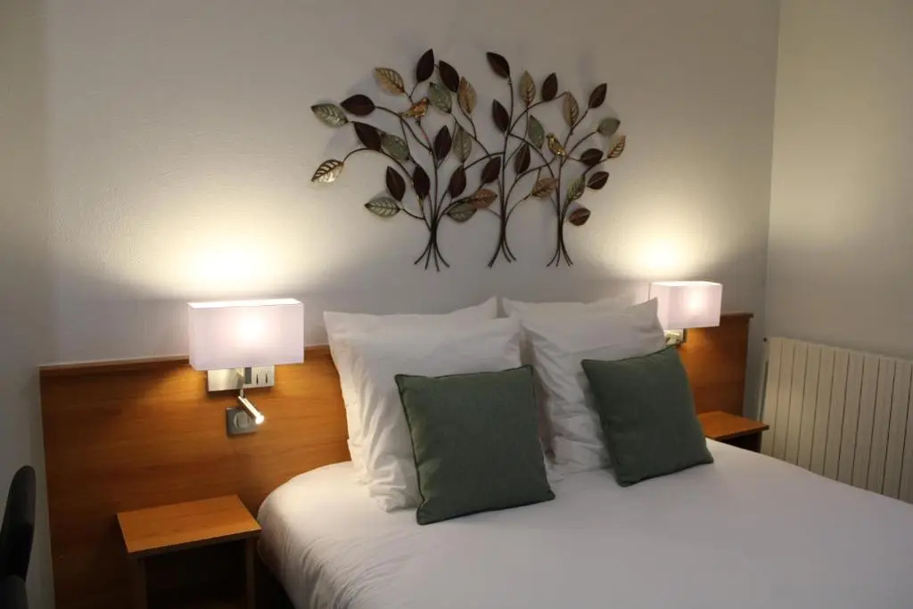 Logis Hotel De Paris - Chambres