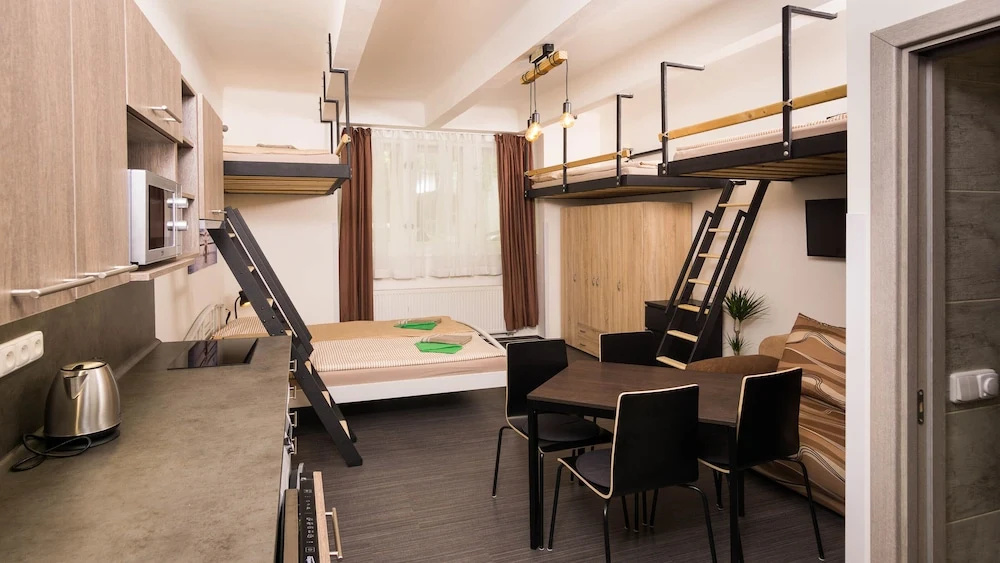 Flying Bed Apartment close to Castle - Général