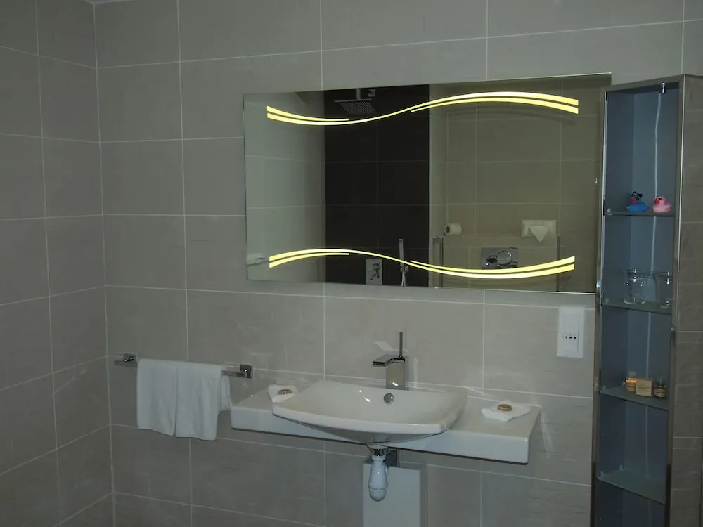Standard Double room with balcony and with garden view (twin beds)