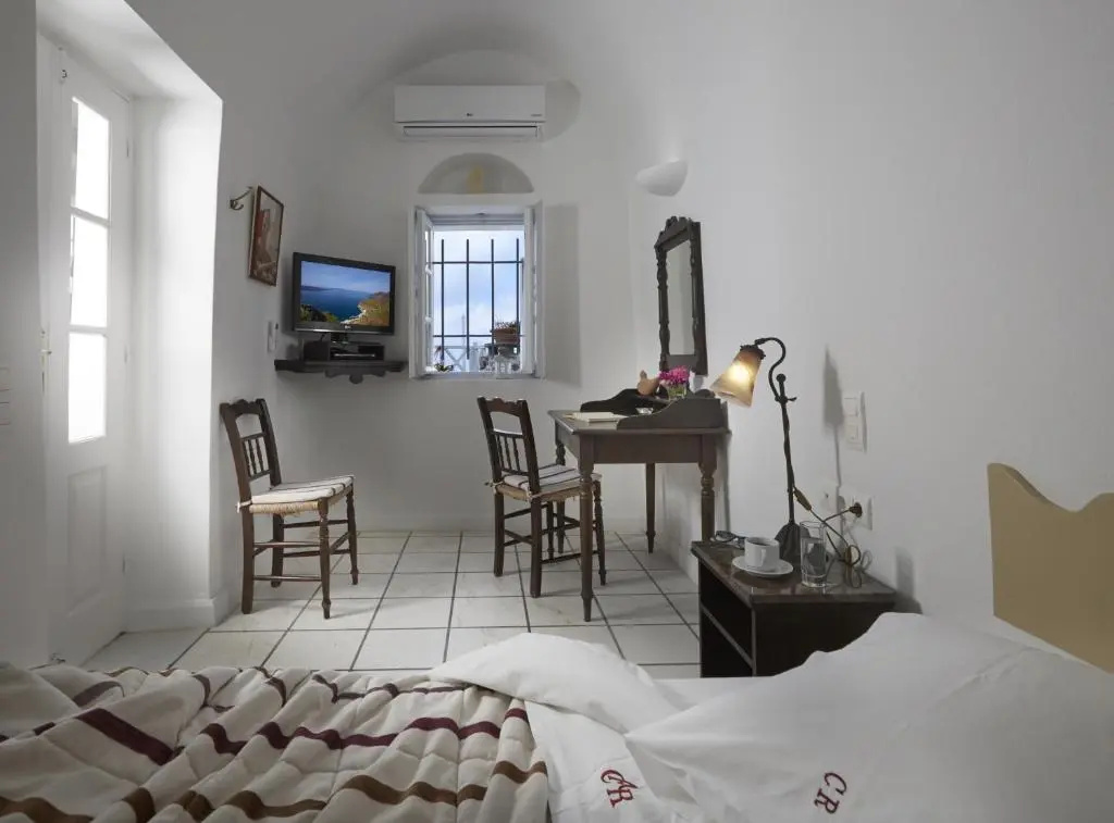 Economy Suite with mountain view