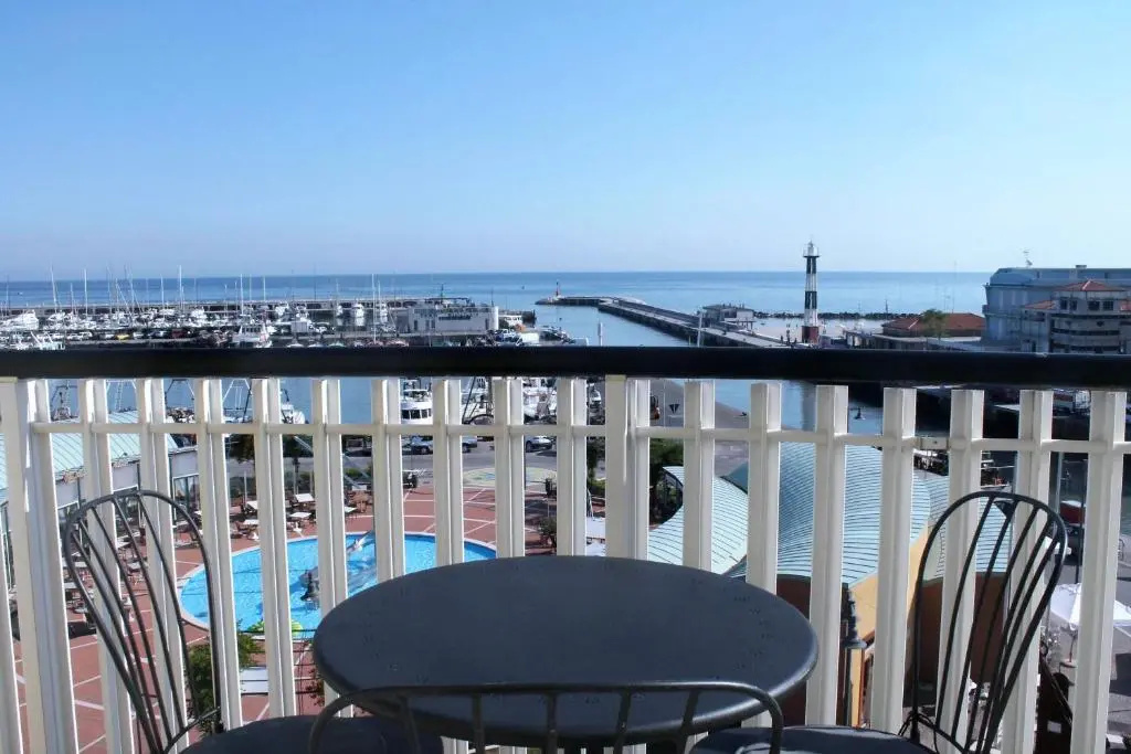 Studio with balcony