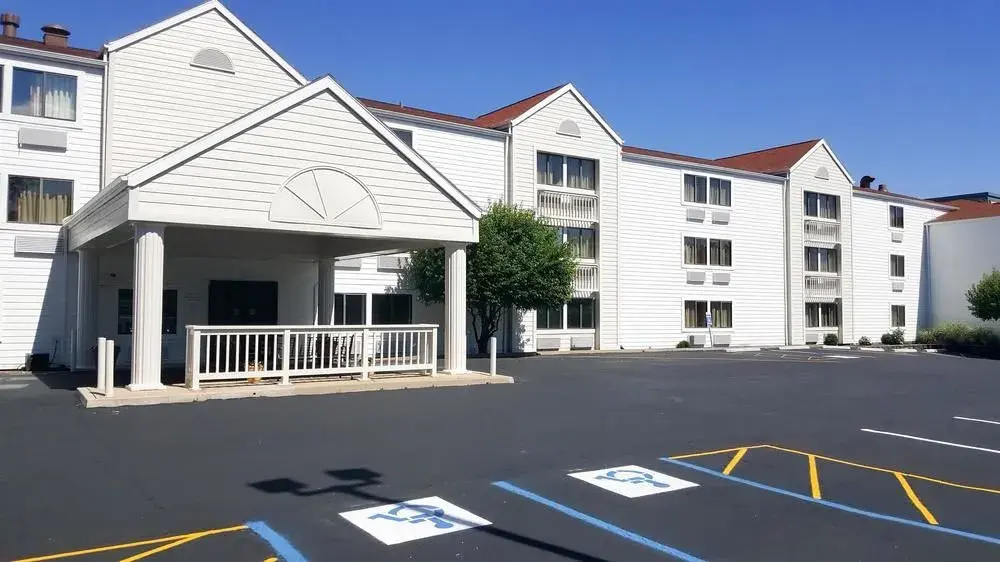 Motel 6 Maryland Heights, MO