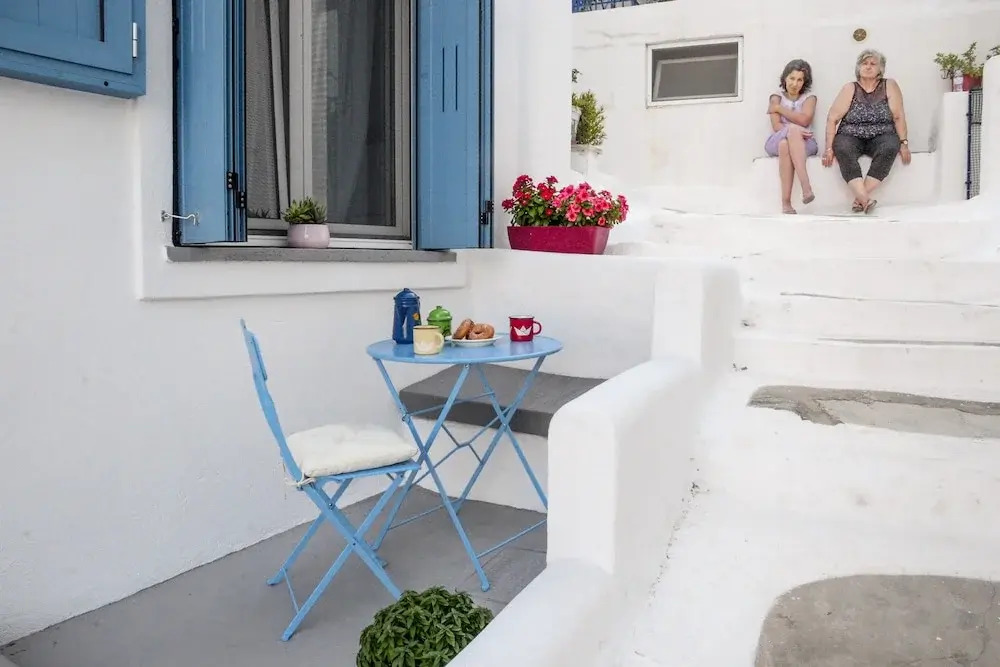 Amphoras Apartments - фото 13