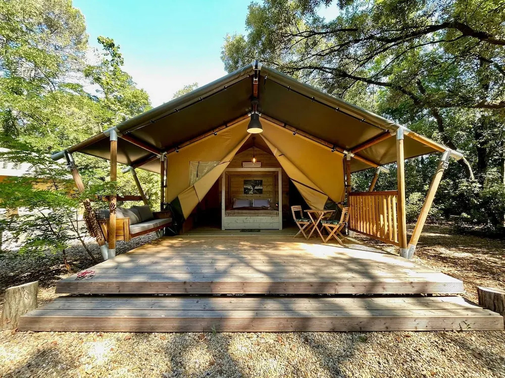 Tent (full double bed)