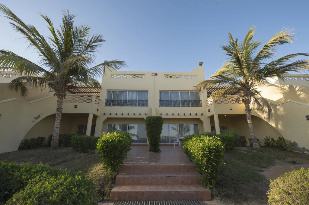 La Fontaine Lagoon Resort