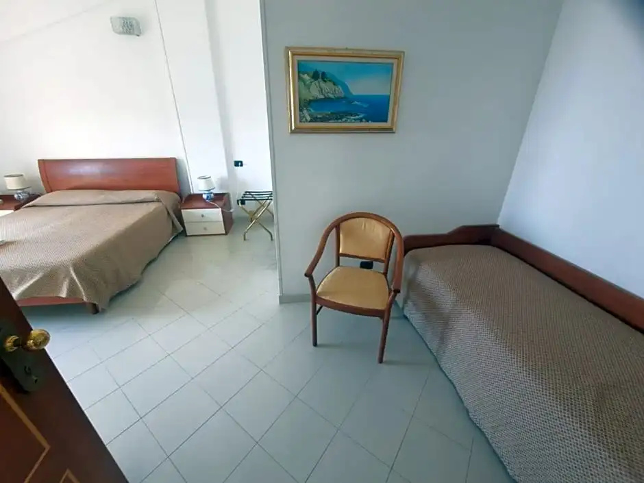 Hotel Leopold - Chambres