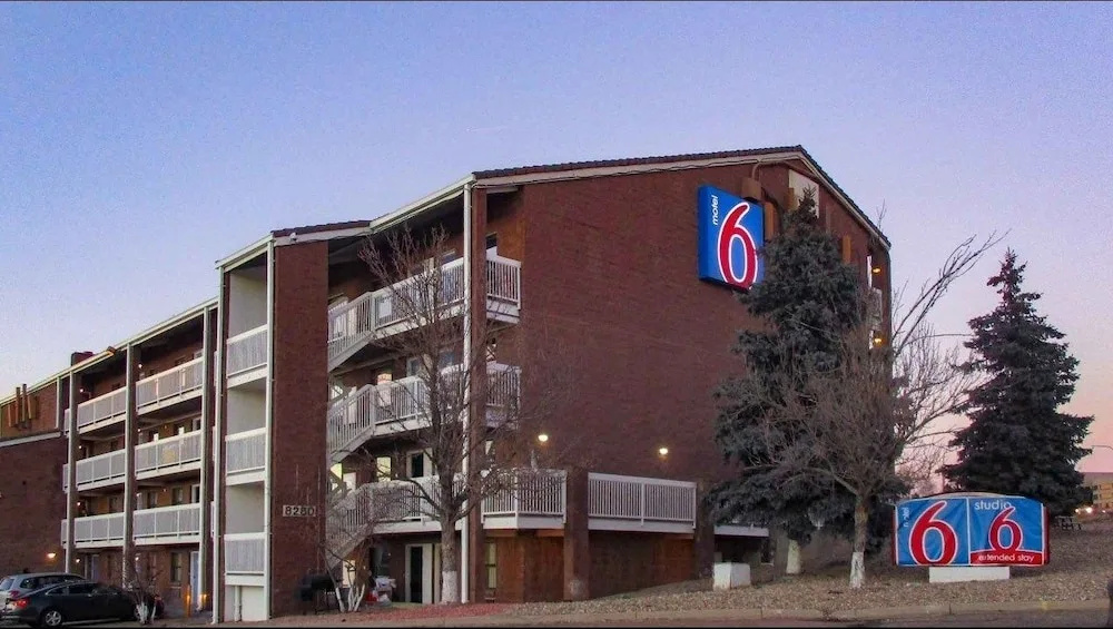 Studio 6 - Colorado Springs - Air Force Academy