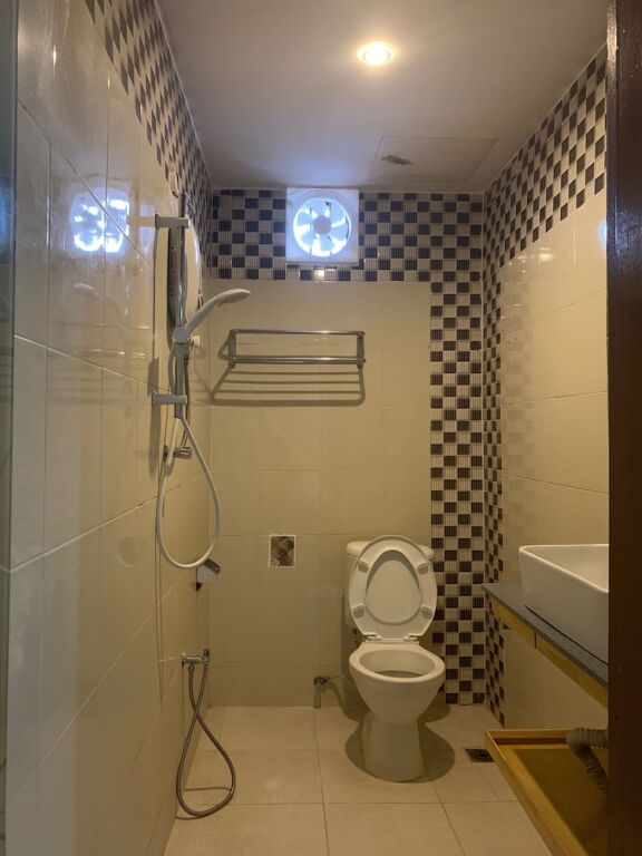 Easy Hotel