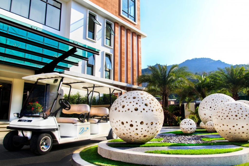 Курортный отель The Beach Heights Resort — фото