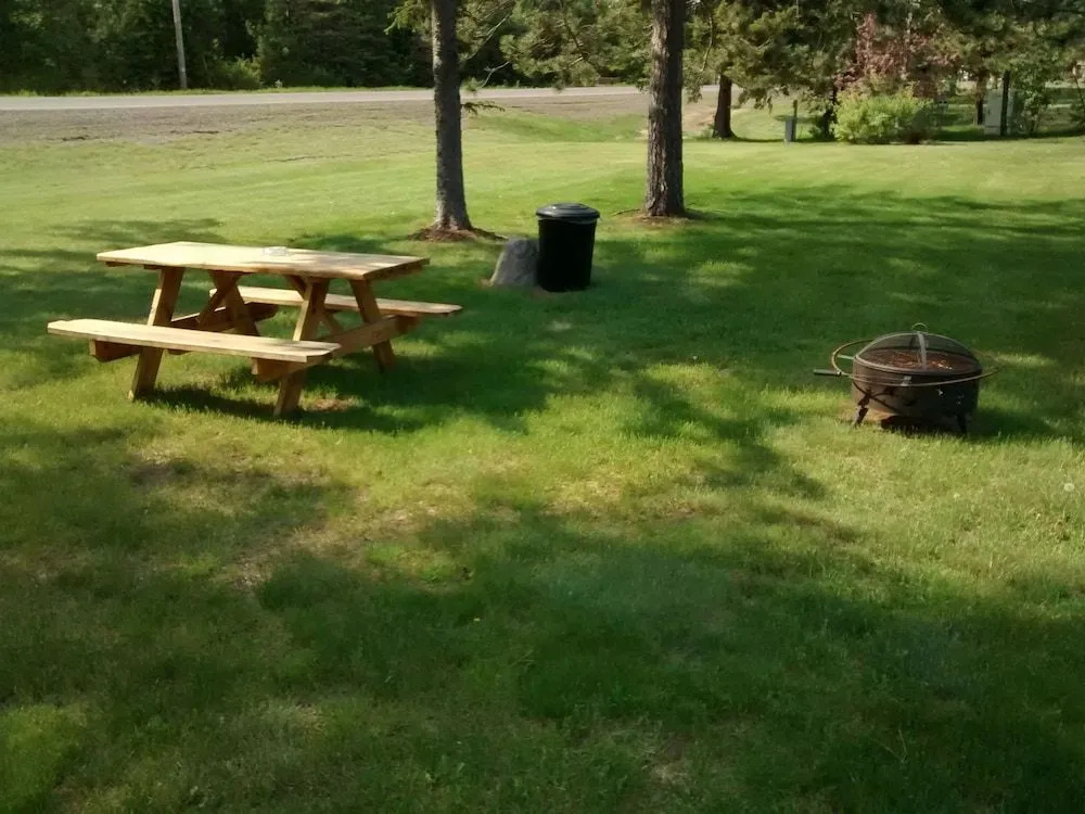 Northwoods Motel