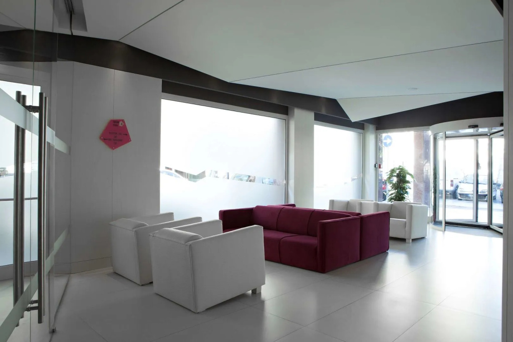 Lobby & Reception