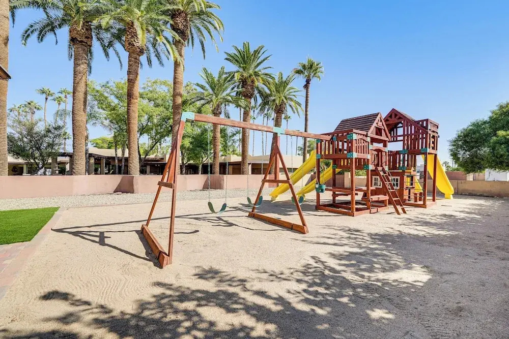 2 Mi to Old Town: 'the Grand Palms Estate' w/ Pool