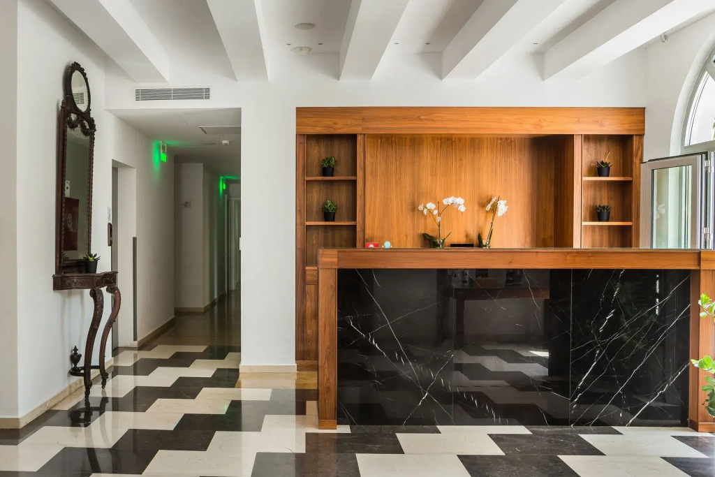 Hotel photo 2