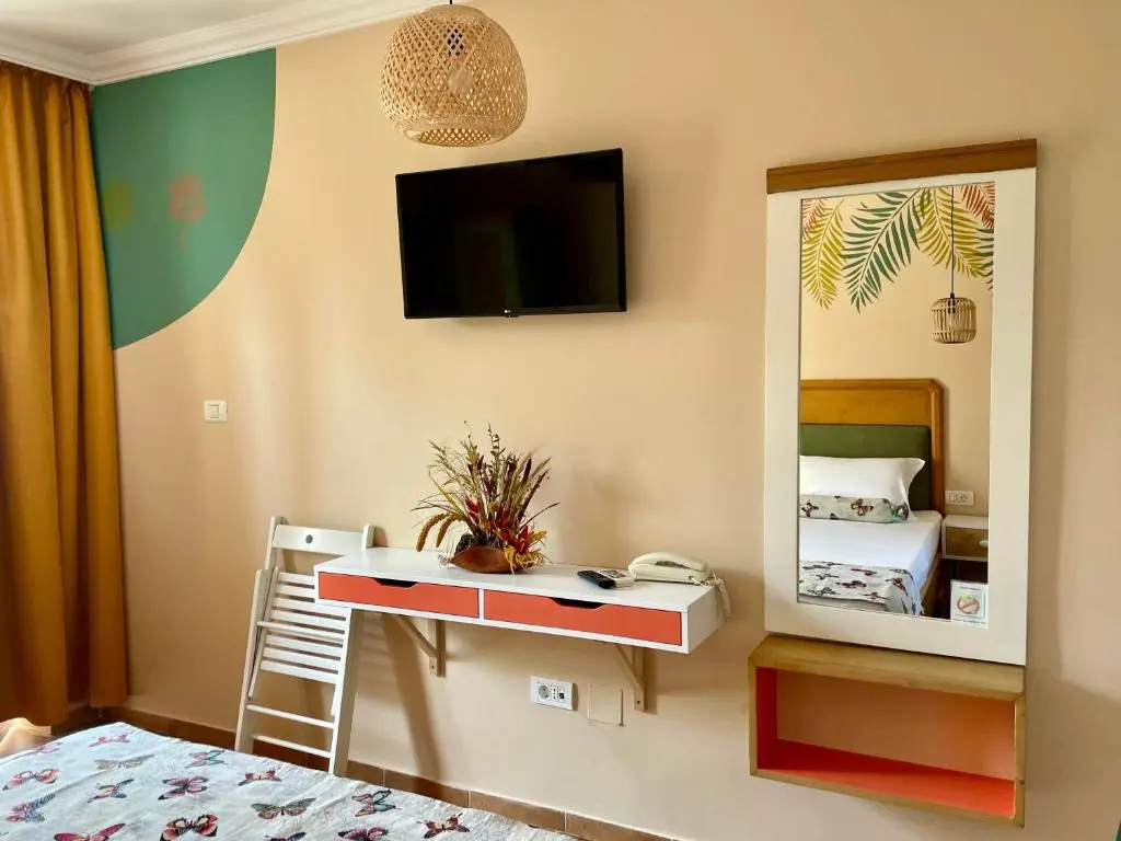 Standard Double room with balcony (full double bed)