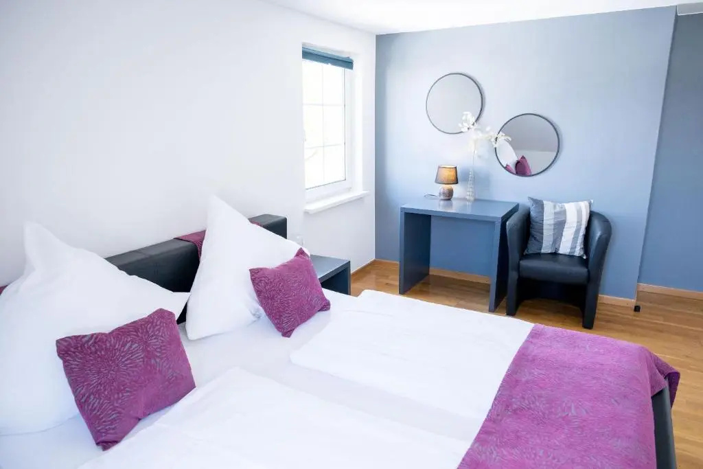 2 Bedrooms Apartment