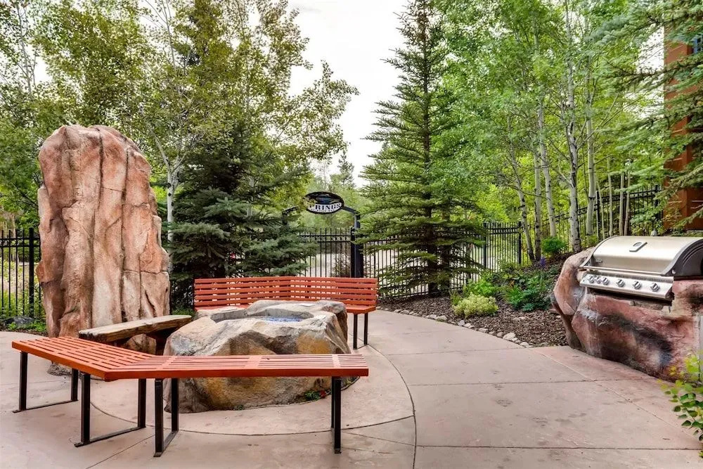 1 Bedroom Springs Condo in River Run Village Just 75 Yards from the River Run Gondola