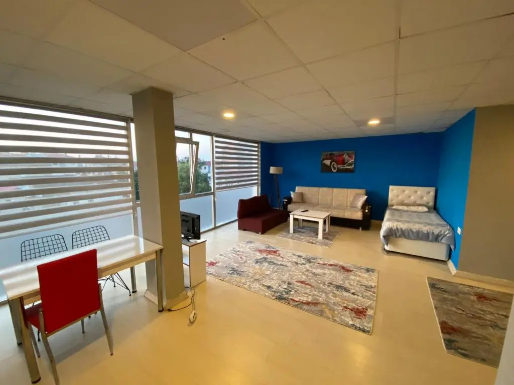 Suite with city view