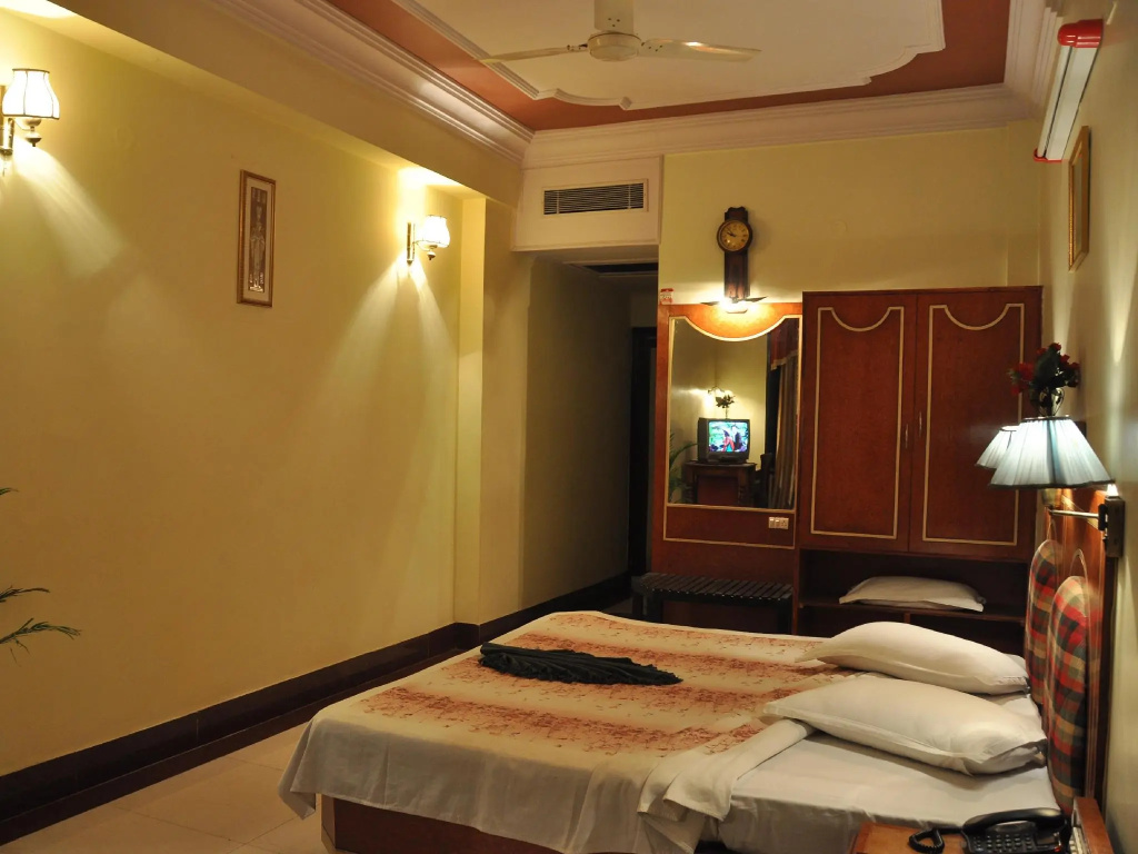 Hotel Rishi Regency - Chambres