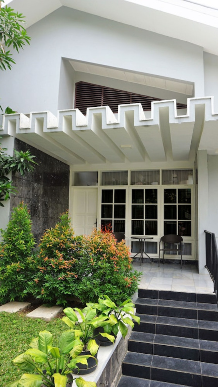 UROOMS Senopati