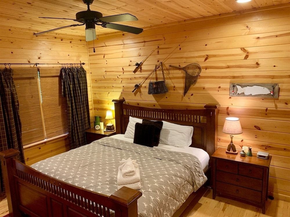 Fireside Lodge — 4