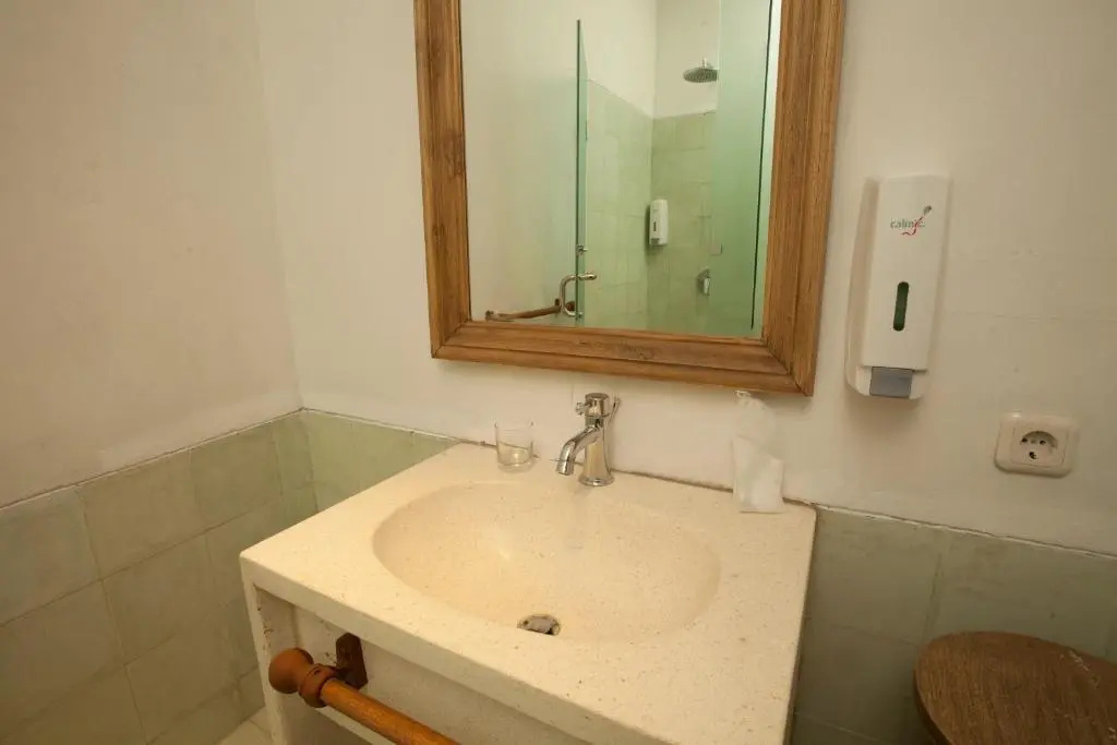 Adhisthana Hotel - Chambres
