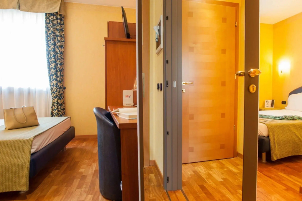 Hotel photo 11