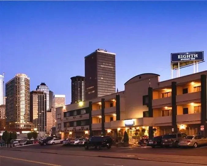 Eighth Avenue Inn