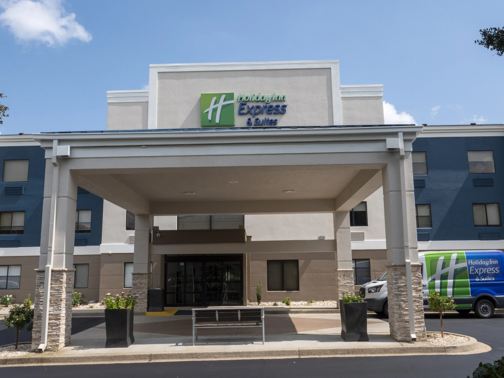 Holiday Inn Express & Suites Greenville Airport by IHG