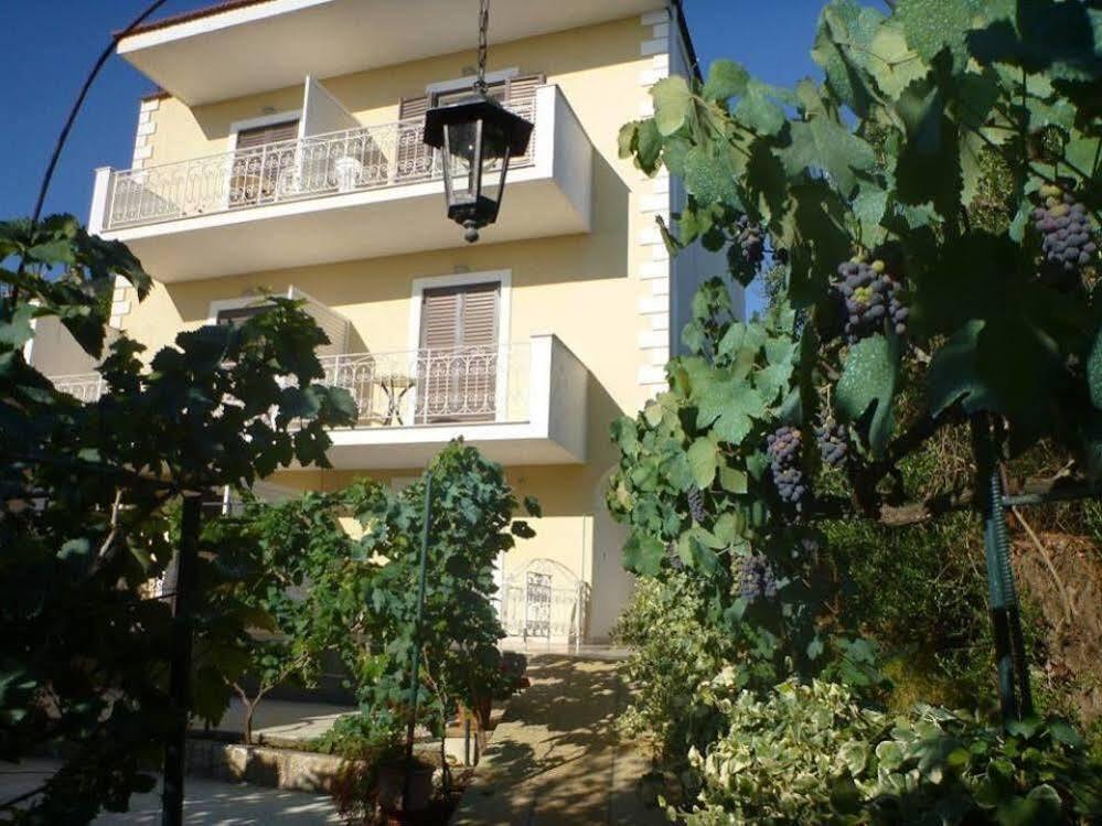 KERKYRA VILLAGE STUDIOS