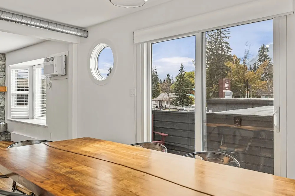 3 Bedrooms Apartment with mountain view