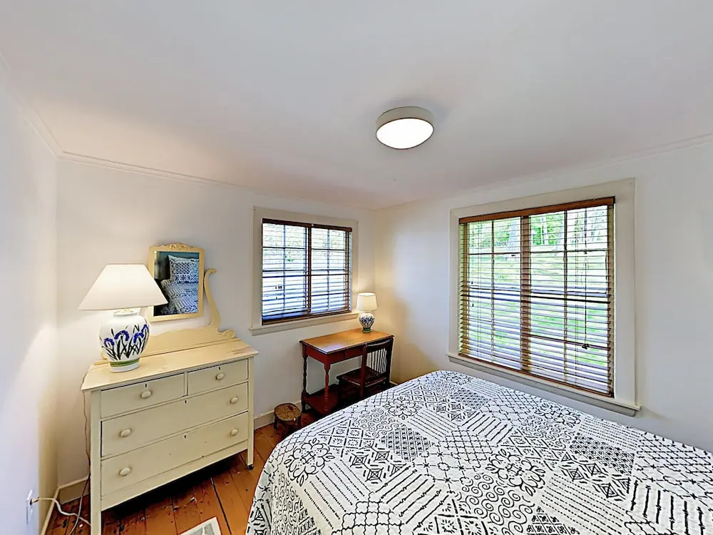 New Listing! Charming W/ Dock & Bay Views 2 Bedroom Cottage 2