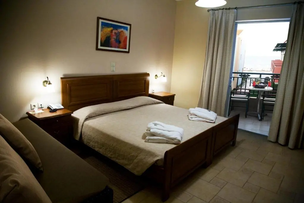Superior Double room (full double bed)