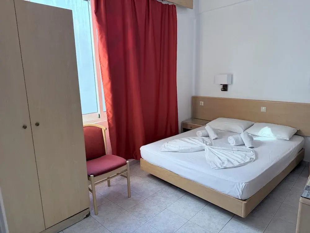 Internal Double room (full double bed)