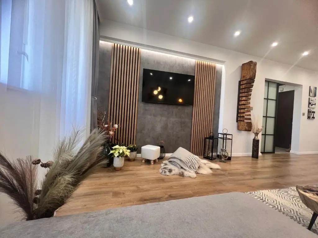 5* Brand New Top Floor Luxury Flat Next to Ski Lift