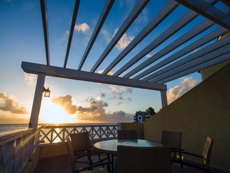 Yellow Bird Hotel - Chambres