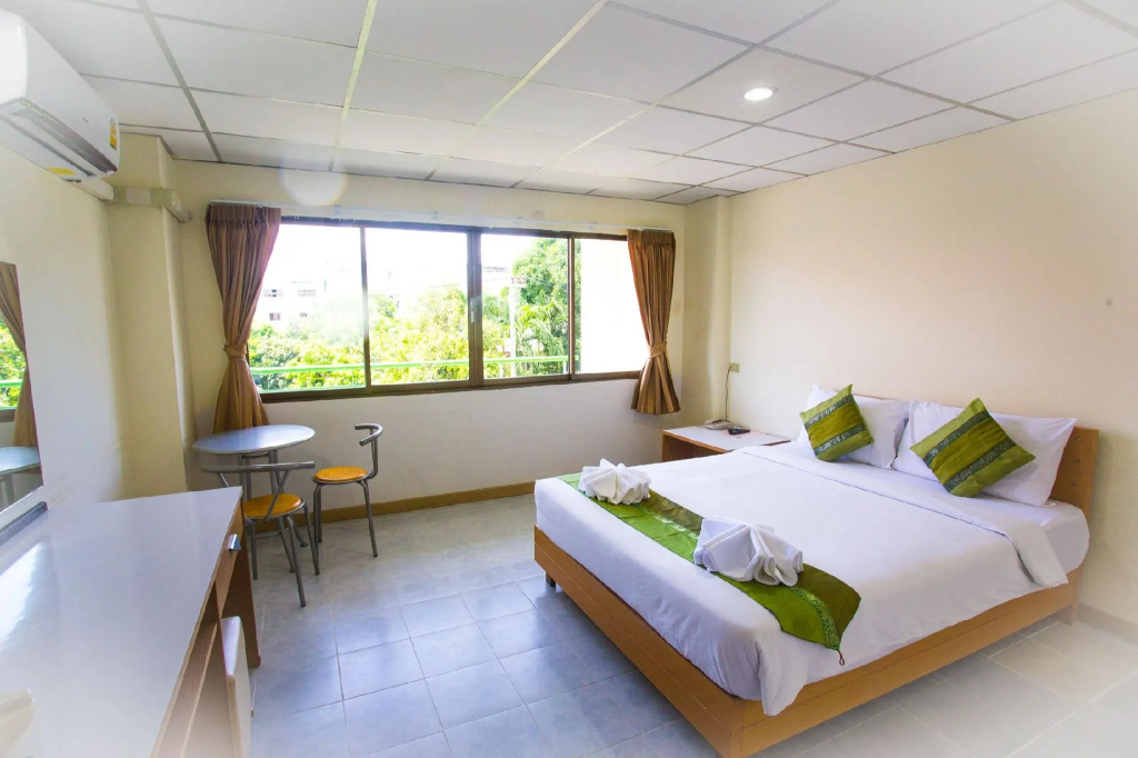 Central Place Hotel — 3