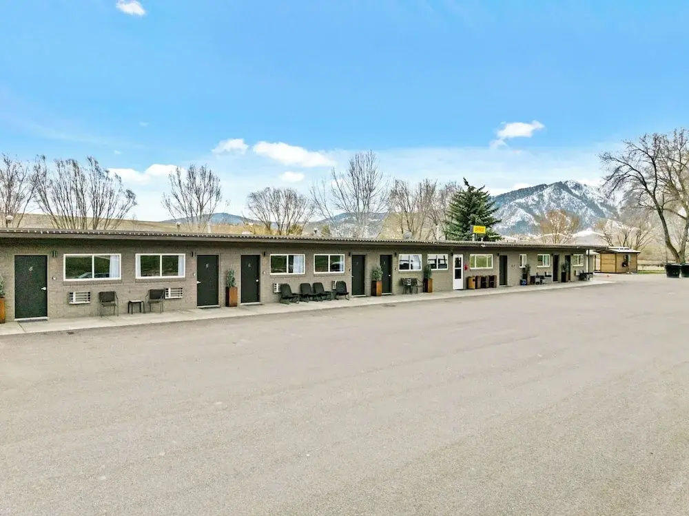 Lost Trail Resort